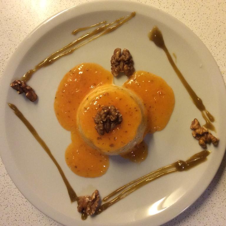Il Paladino Bed & Breakfast Sciolze Eksteriør bilde