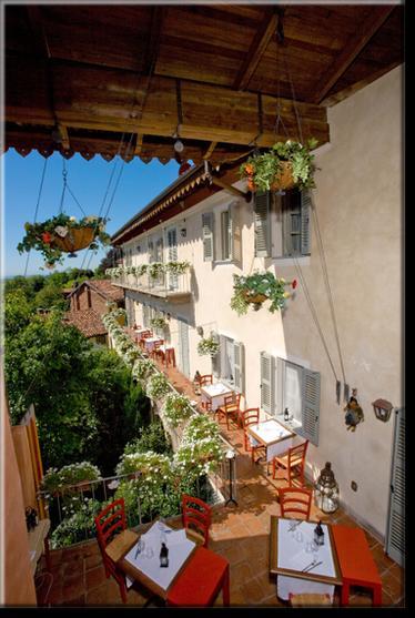 Il Paladino Bed & Breakfast Sciolze Eksteriør bilde